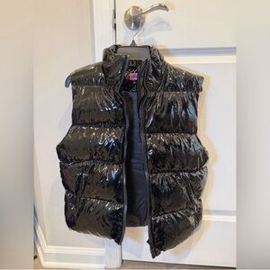 Edikted Shiny Black Puffer Vest – Size XS